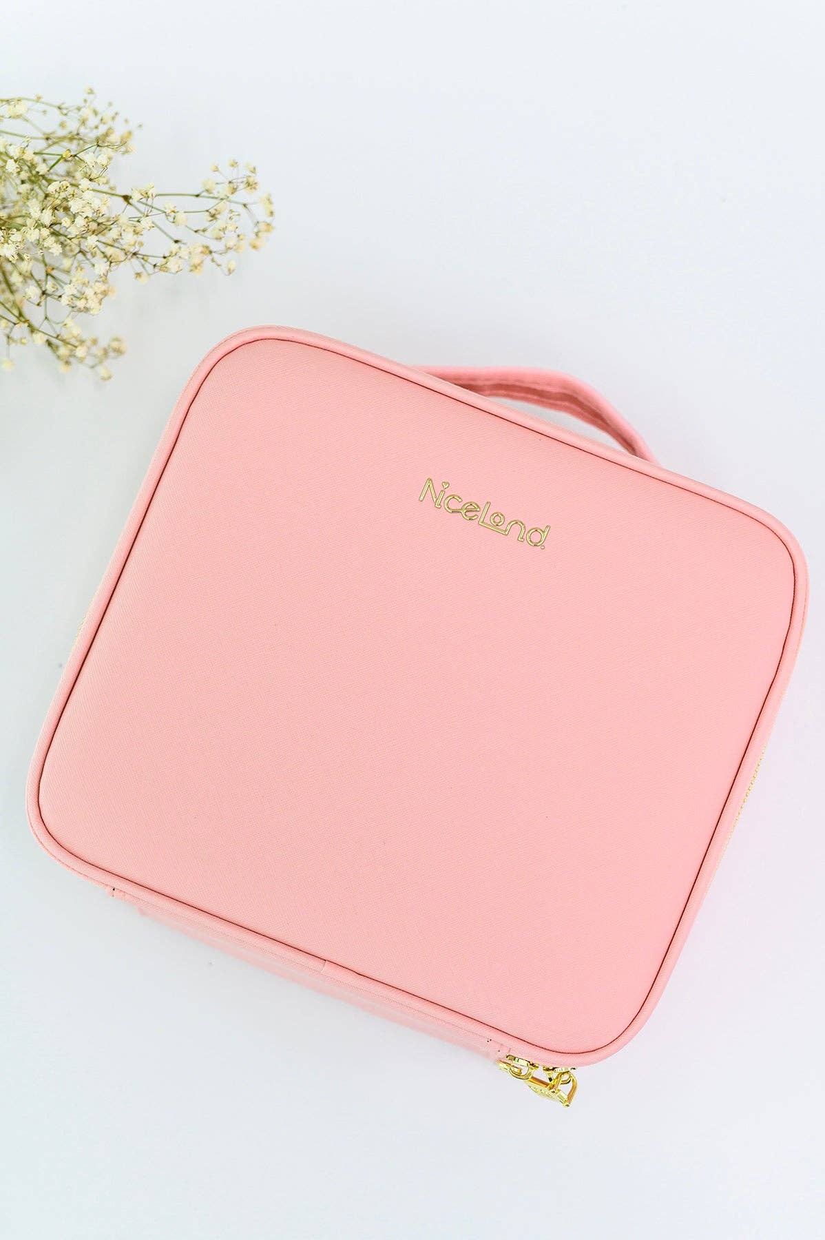 She's All That LED Makeup Case in Pink