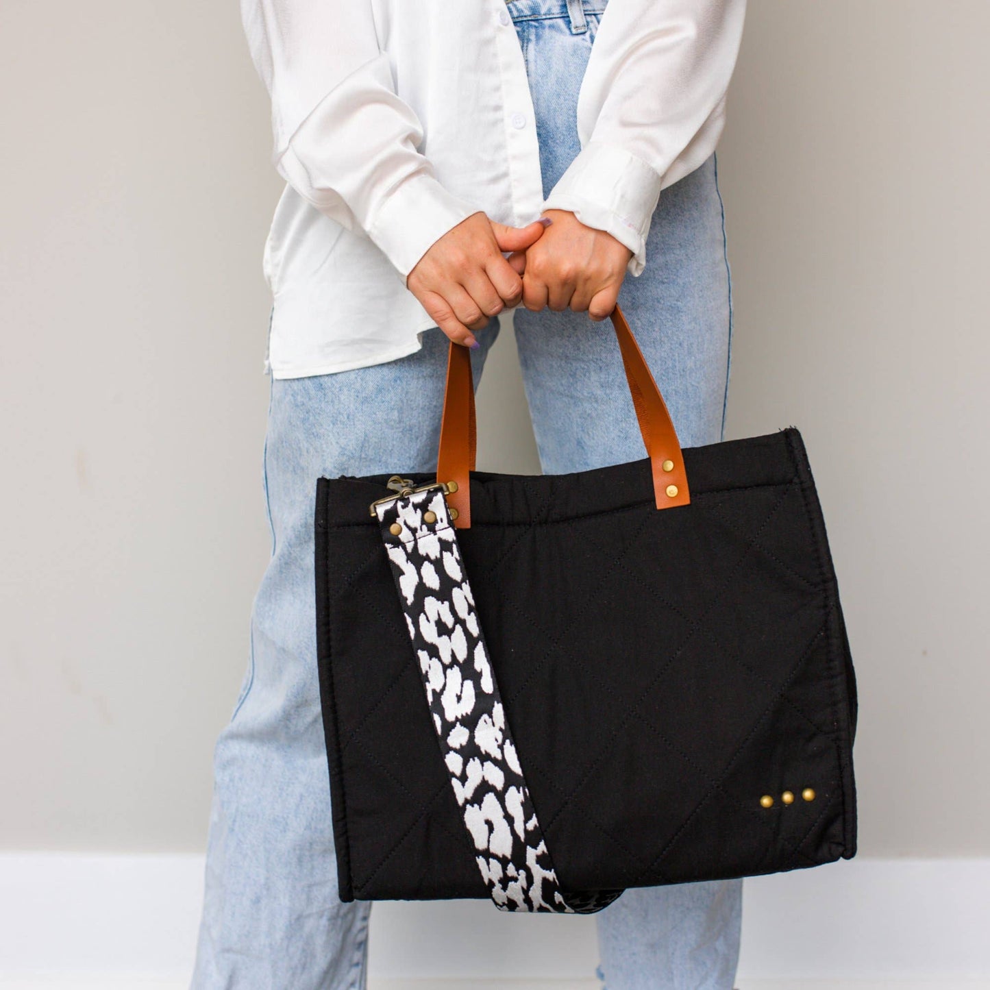 Pretty Simple - XL Carrie Canvas Crossbody Tote