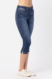 Mid Rise Medium Wash side slit Capris