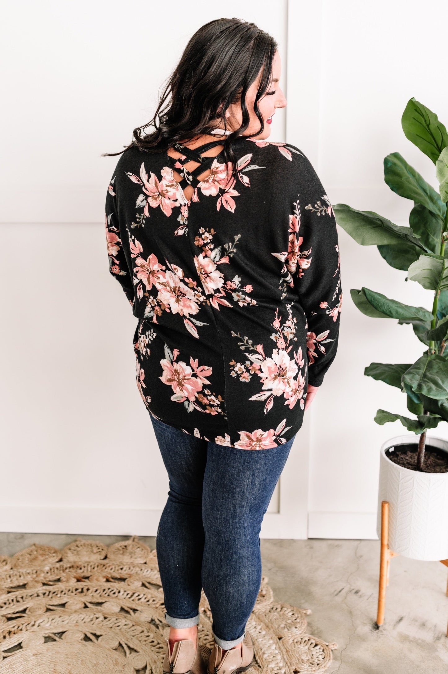 Hard To Floral Dolman Sleeve Top In Black