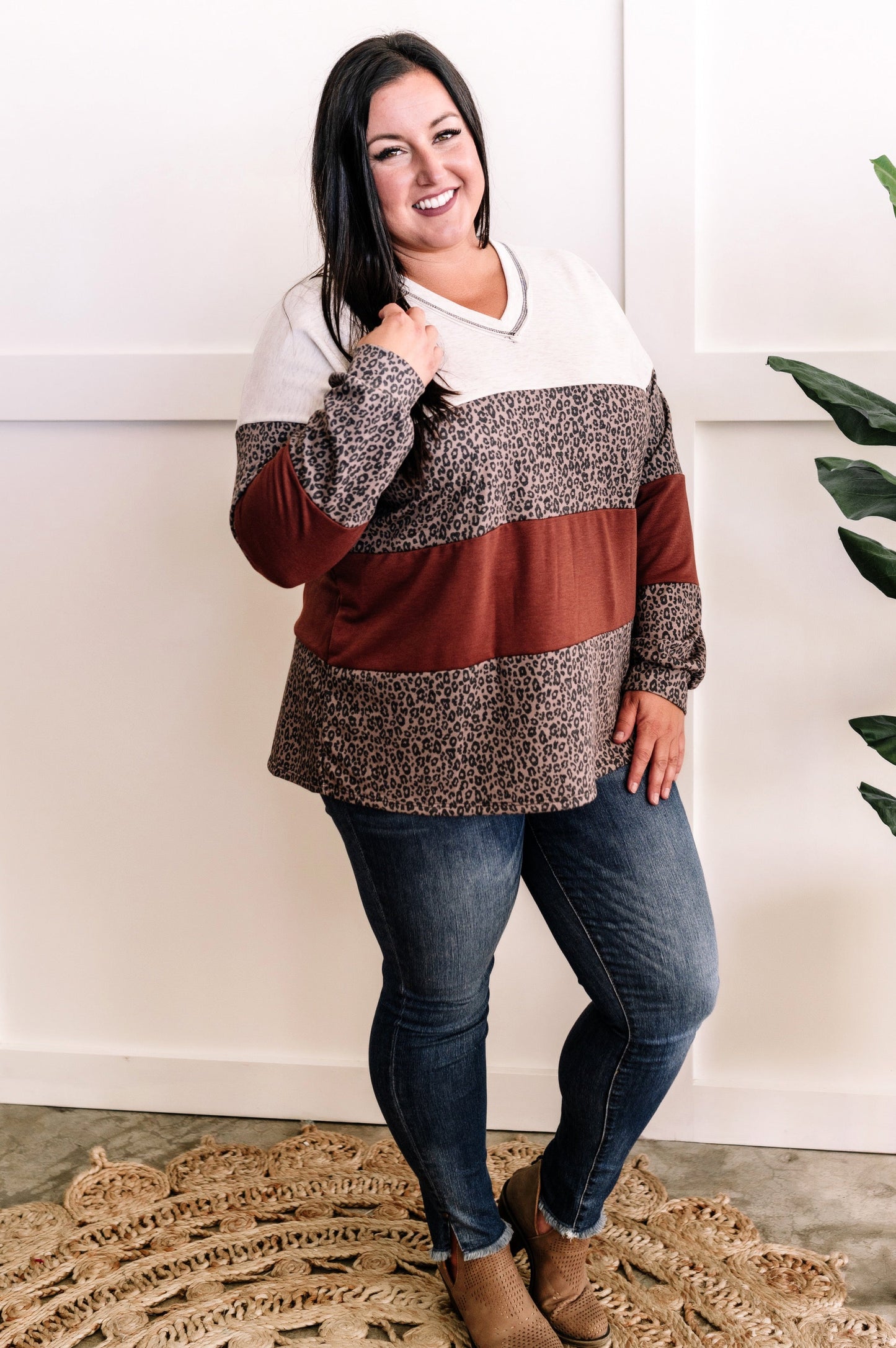 V Neck Long Sleeve Color Block Top In Rust & Neutral Leopard