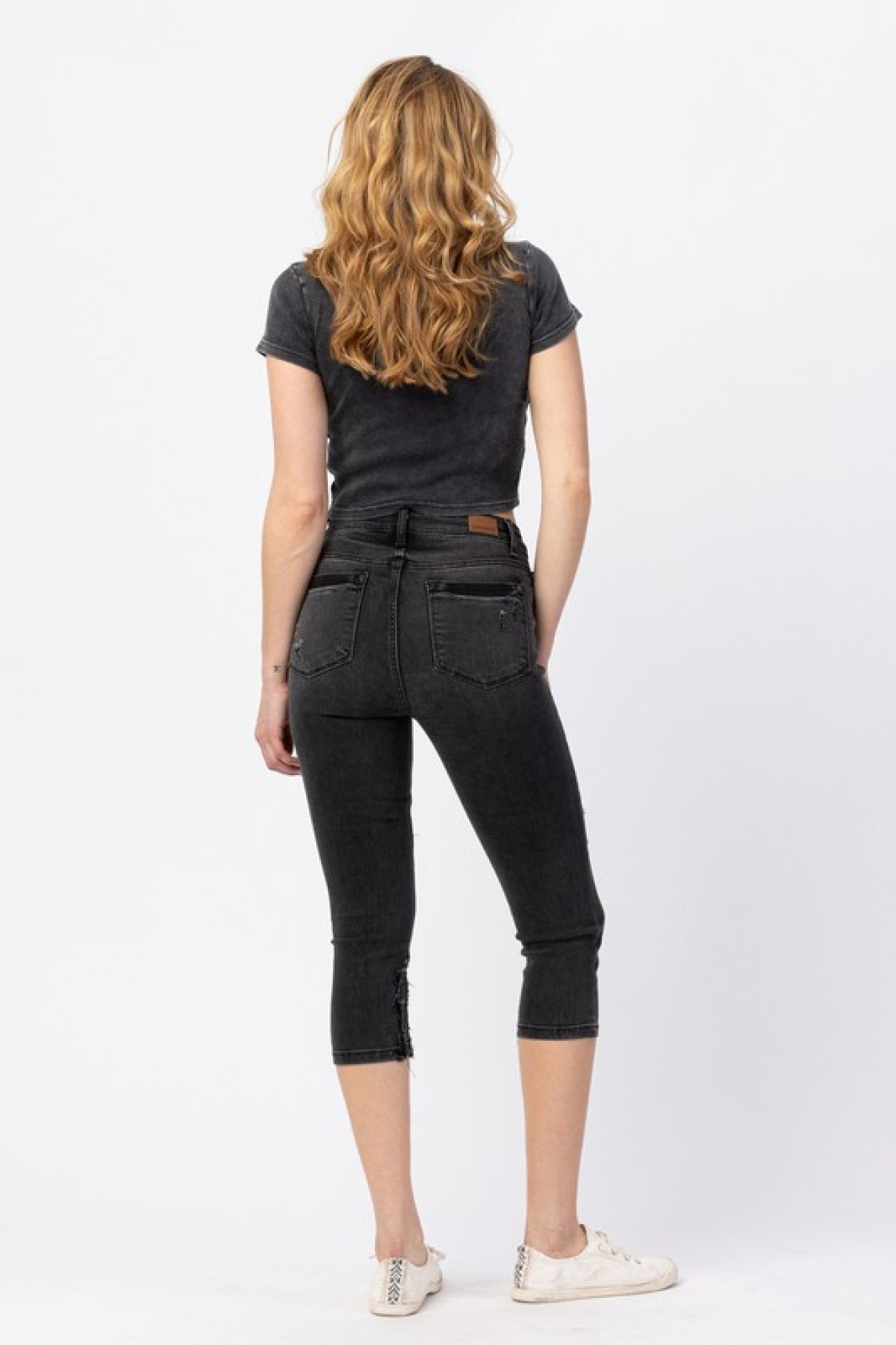 Judy Blue High Waist Black Distressed Skinny Capri